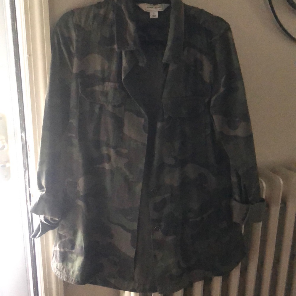 Camo Adam Levine Light Fall jacket